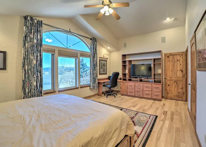 Pagosa Springs Condo 5 Mi To Hot Springs!